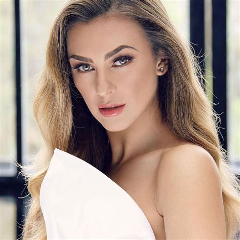 Aracely Arámbula: fotos, edad, de dónde es, romances y todo lo。